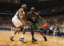 雨燕直播NBA直播-NBA加时赛纪录刷新（nba加时赛次数最多）